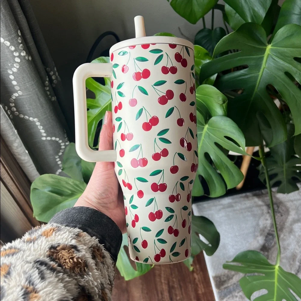 HydroJug Cherry Pattern Tumbler 40 oz - Picture 4 of 7